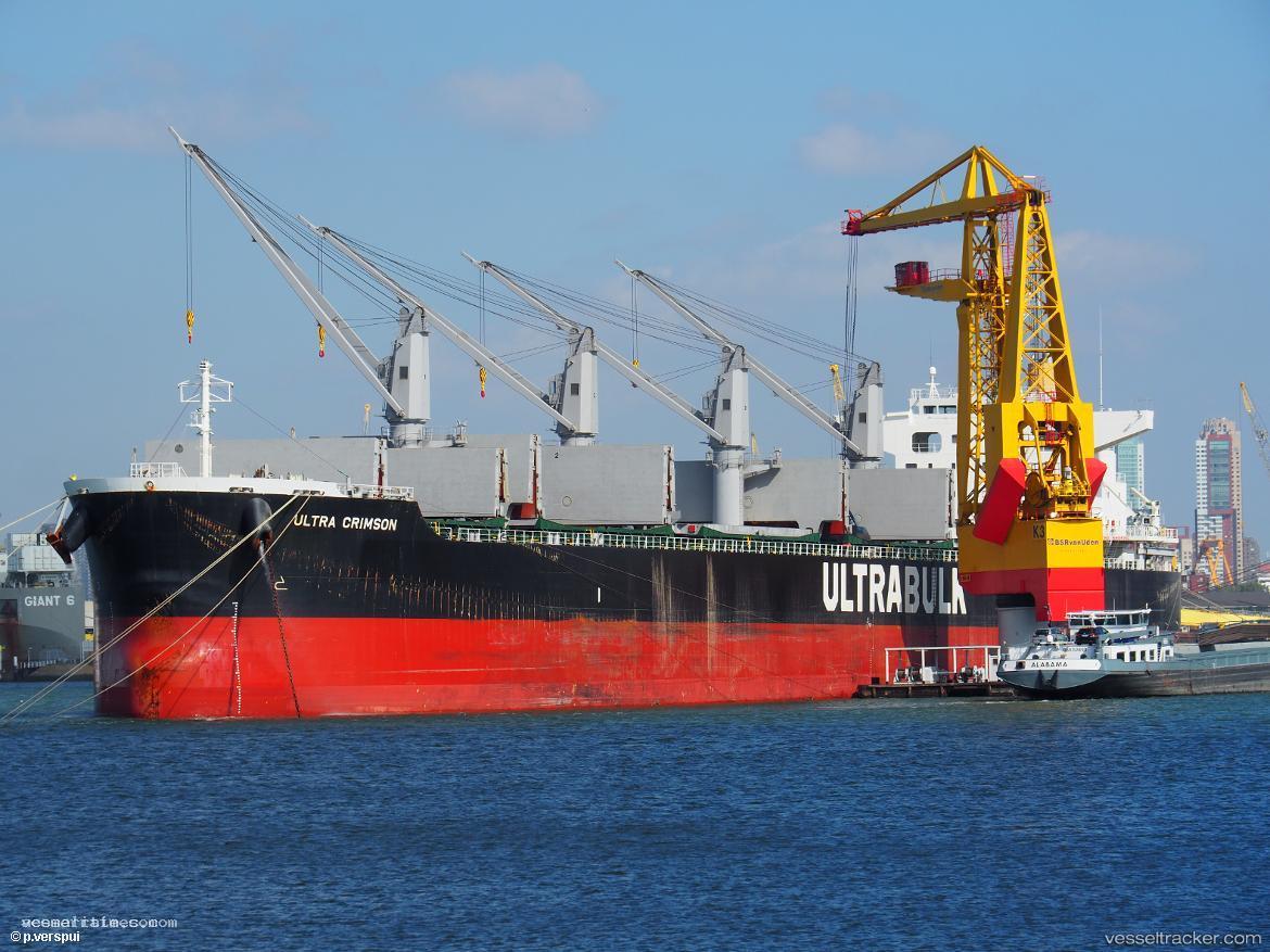 Ultra-Crimson - Bulk Carrier vessel registered in Panama