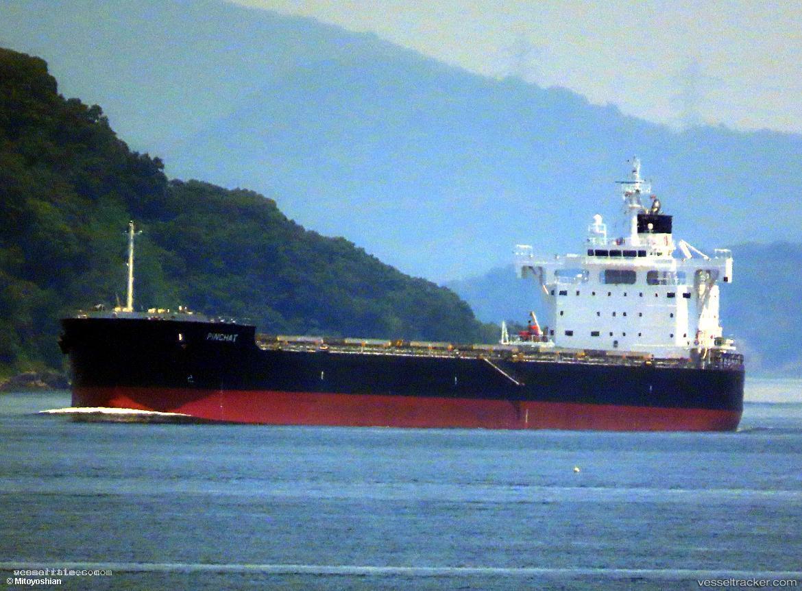 Pinchat - Bulk Carrier vessel registered in Panama