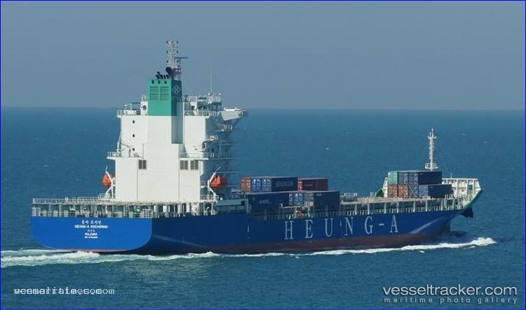 Heunga-Hochiminh - Container Ship vessel registered in South Korea