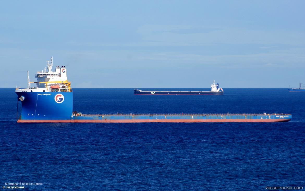 Gpo-Amethyst - Heavy Load Carrier vessel registered in Marshall Islands