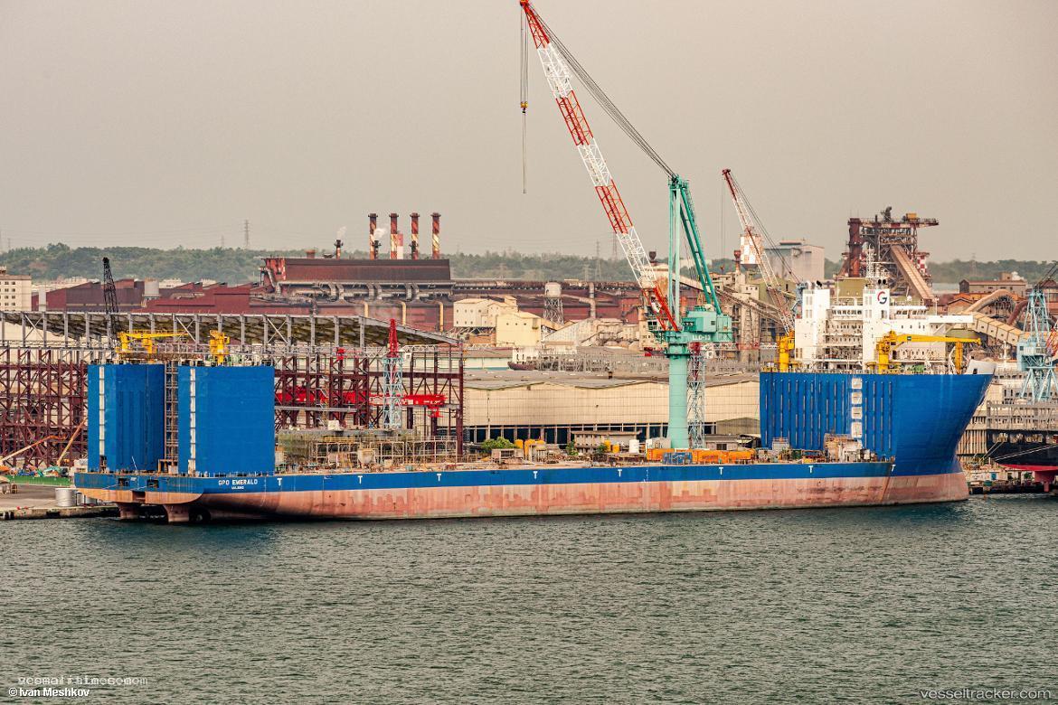 Gpo-Emerald - Heavy Load Carrier vessel registered in Marshall Islands