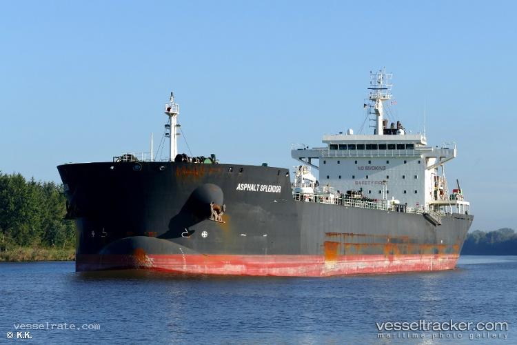 Asphalt-Splendor - Bitumen Tanker vessel registered in Marshall Islands