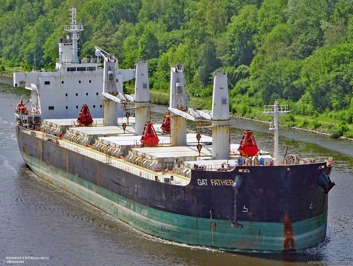 Steel-Maximus - Bulk Carrier vessel registered in Marshall Islands