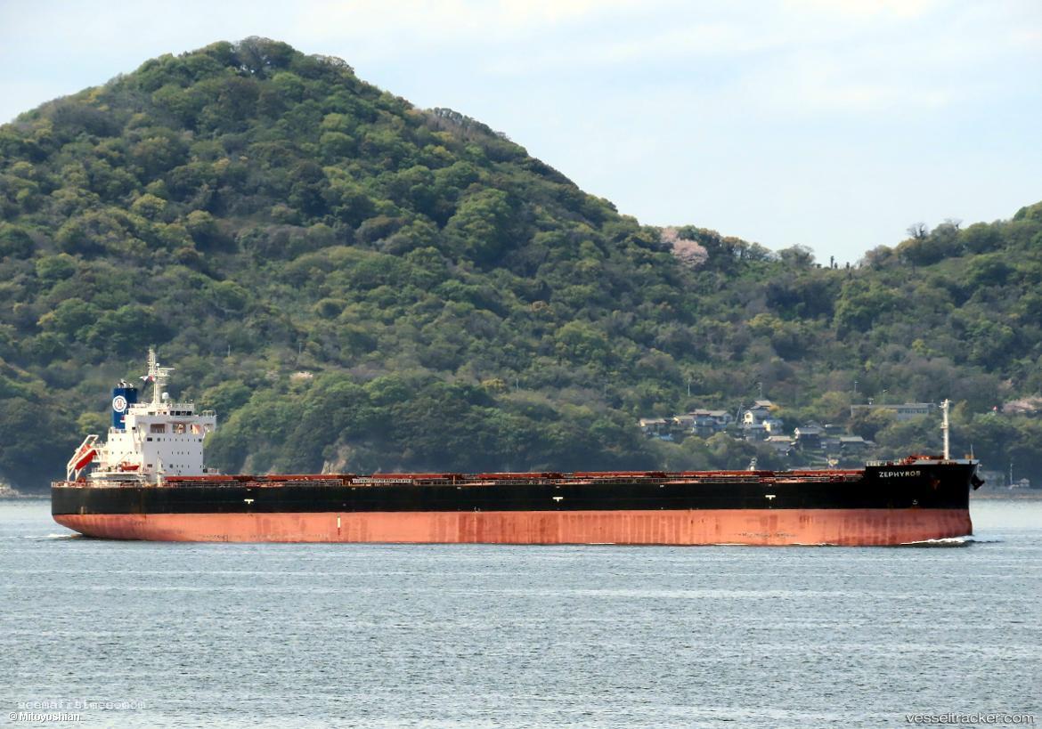 Zephyros - Bulk Carrier vessel registered in Marshall Islands