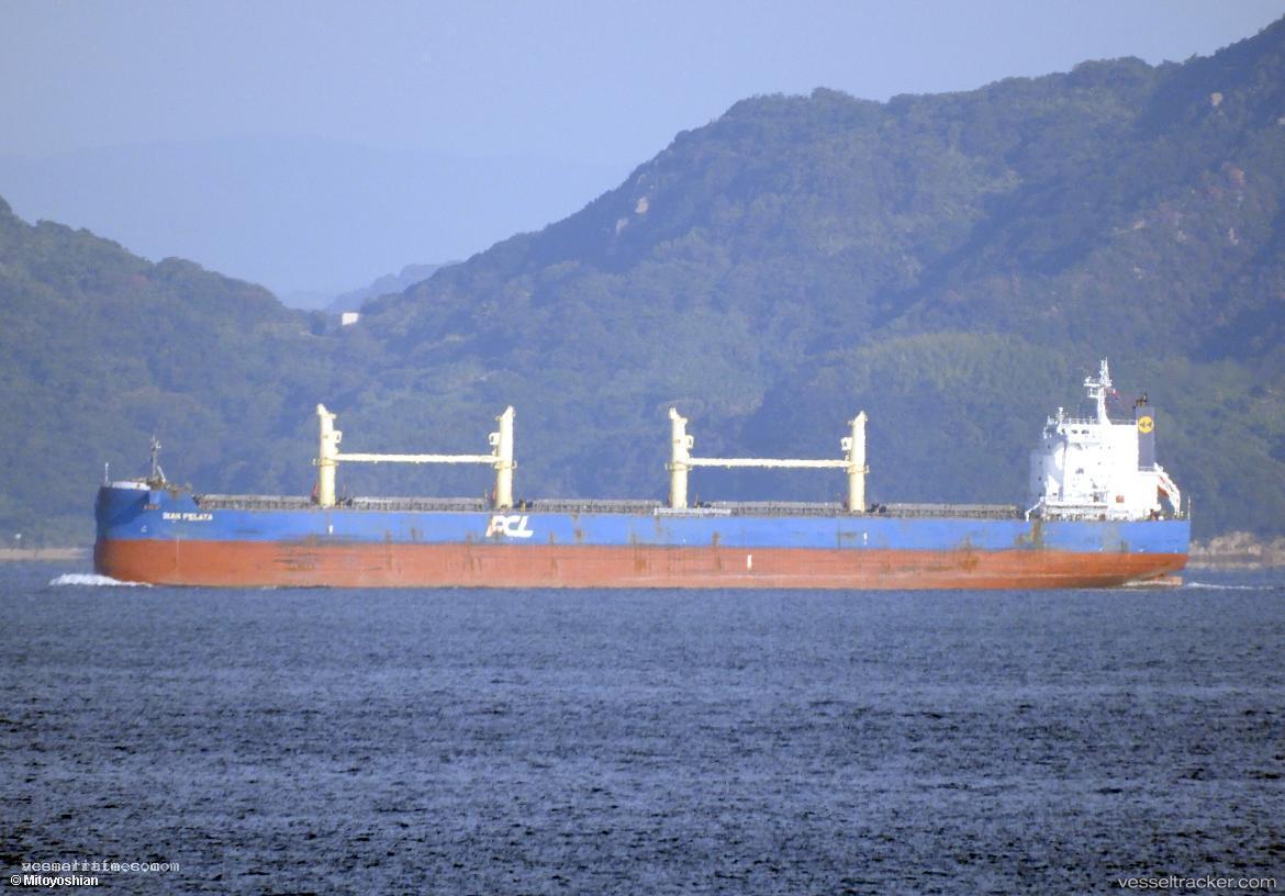 Unity-Triton - Bulk Carrier vessel registered in Bahamas