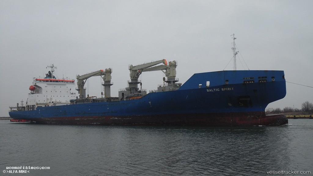 Baltic-Spirit - Refrigerated Cargo Ship vessel registered in Bahamas