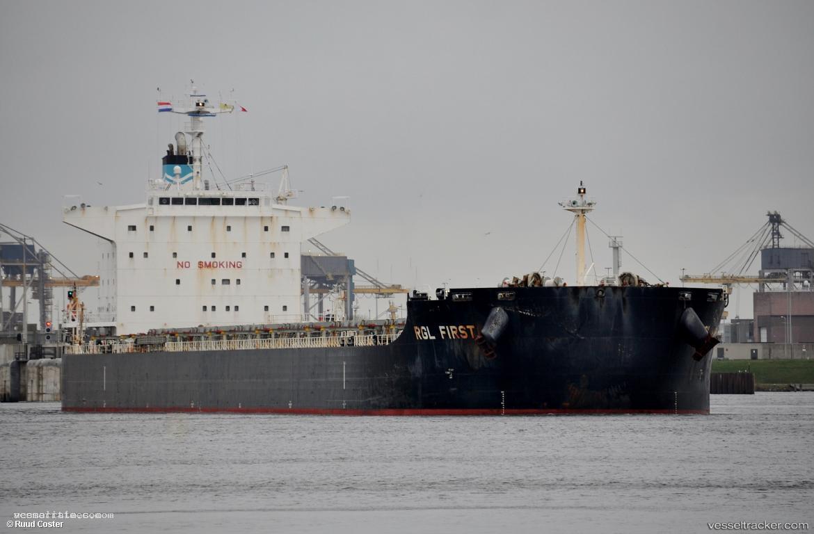 Rgl-First - Bulk Carrier vessel registered in Singapore