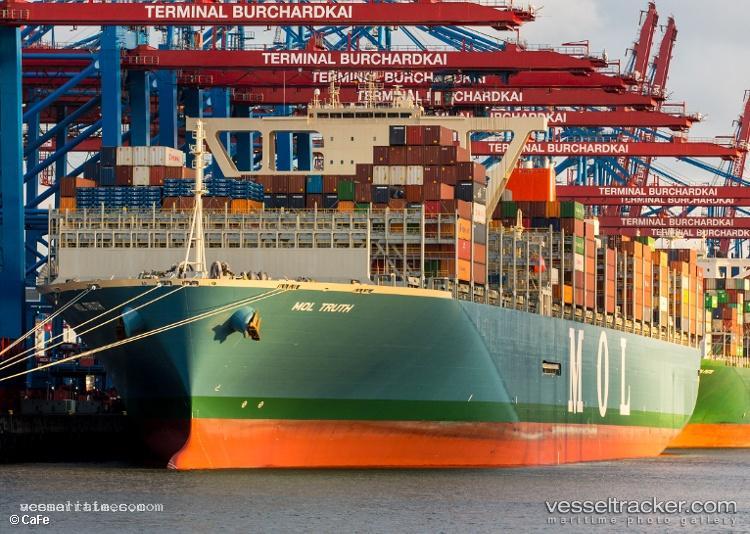 One-Truth - Container Ship vessel registered in Panama