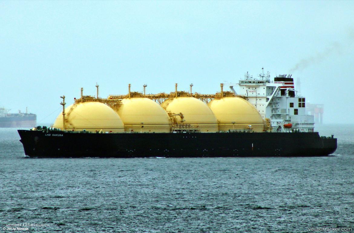Lng-Sakura - Lng Tanker vessel registered in Bahamas
