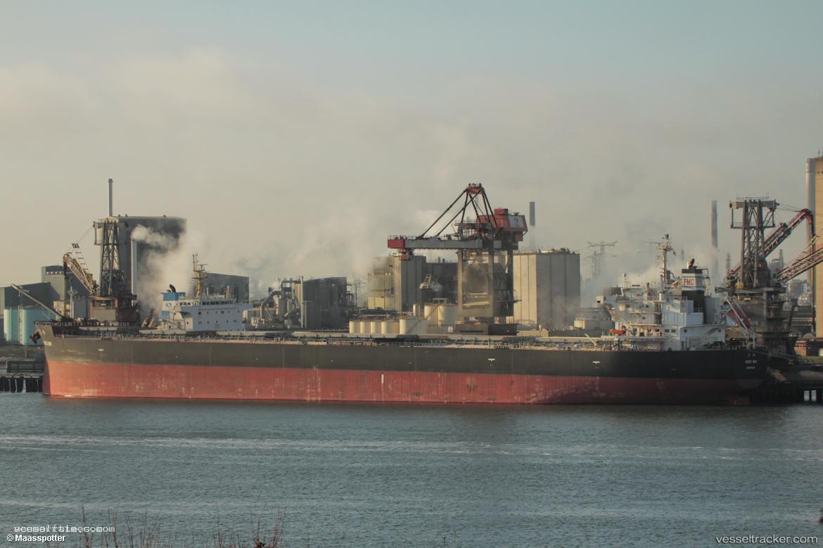 Rong-May - Bulk Carrier vessel registered in Liberia