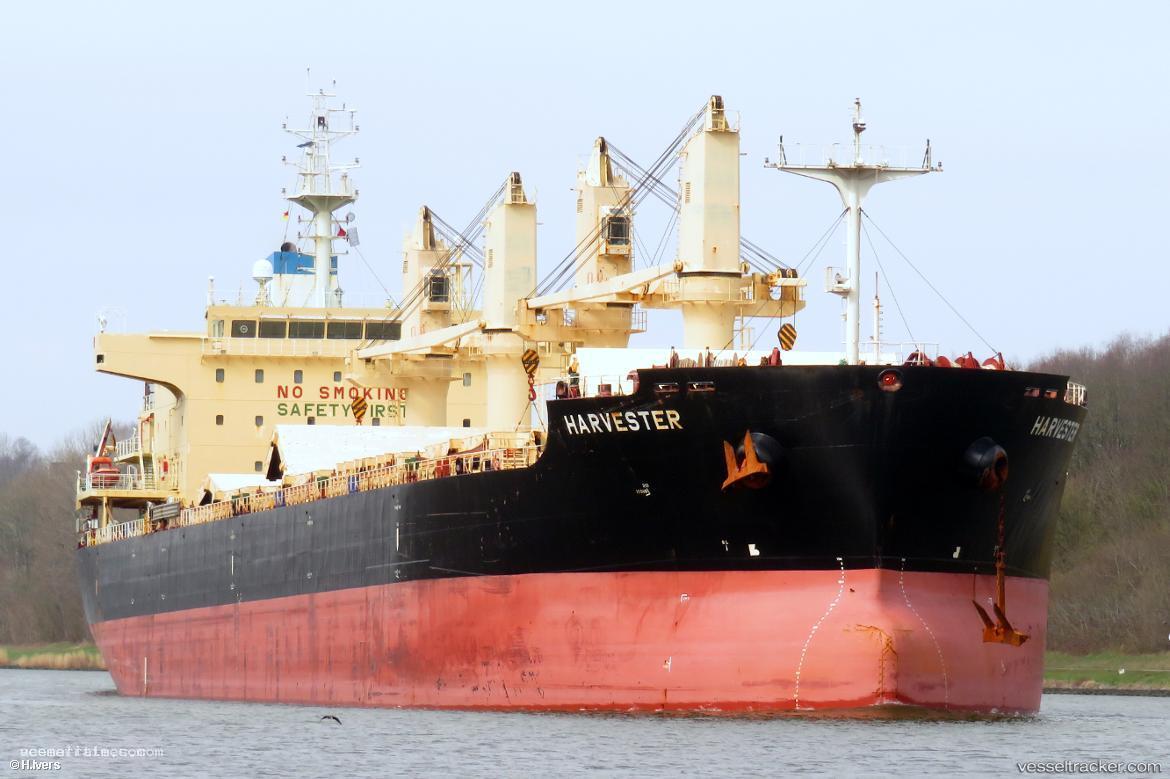Harvester - Bulk Carrier vessel registered in Liberia