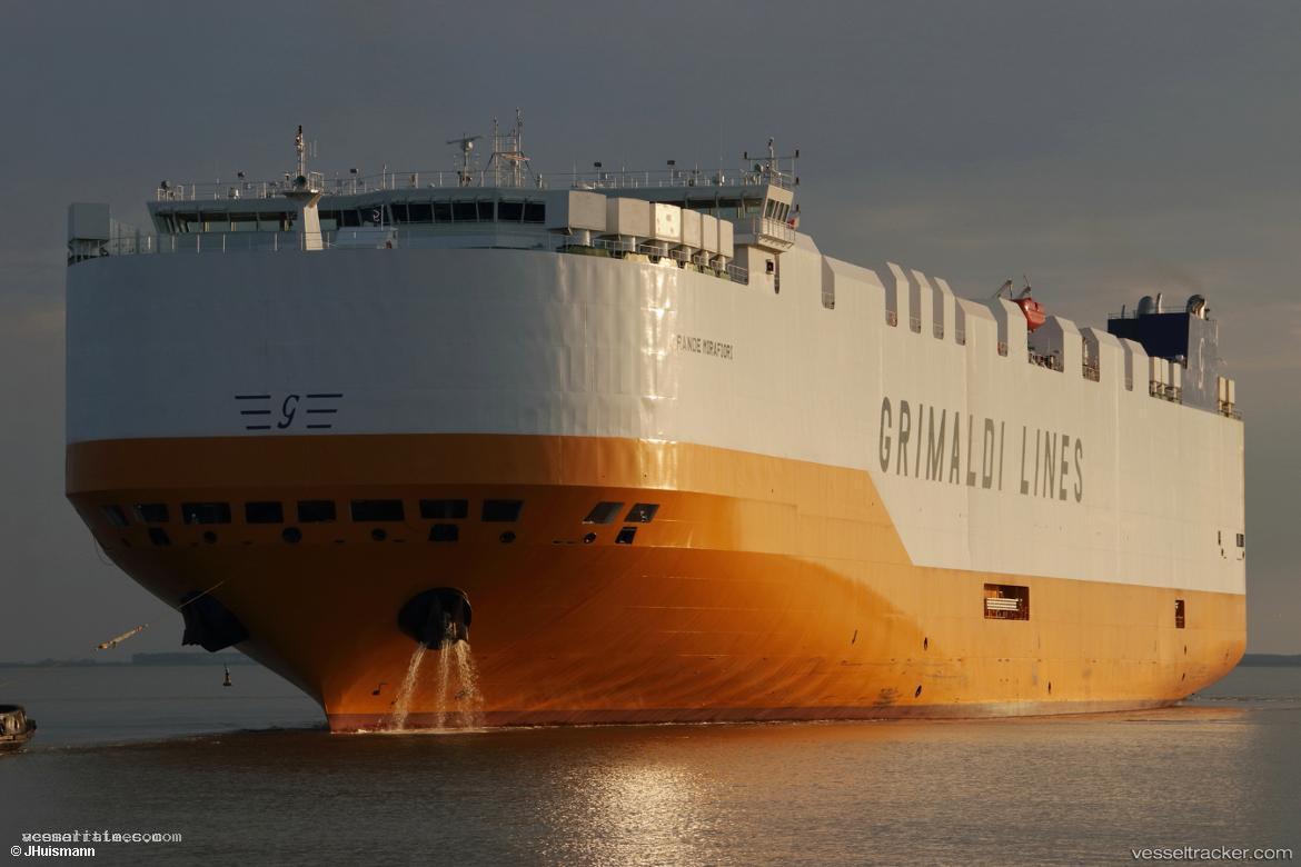 Grande-Mirafiori - Vehicles Carrier vessel registered in Italy