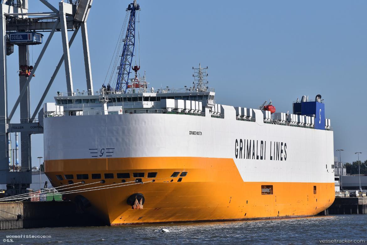 Grande-Houston - Vehicles Carrier vessel registered in Italy