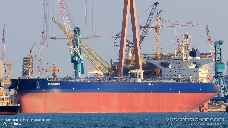 Seatriumph - Crude Oil Tanker vessel registered in Bahamas