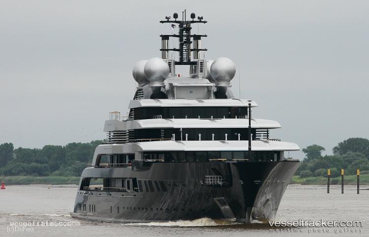 Crescent - Passenger Ship vessel registered in Cayman Islands
