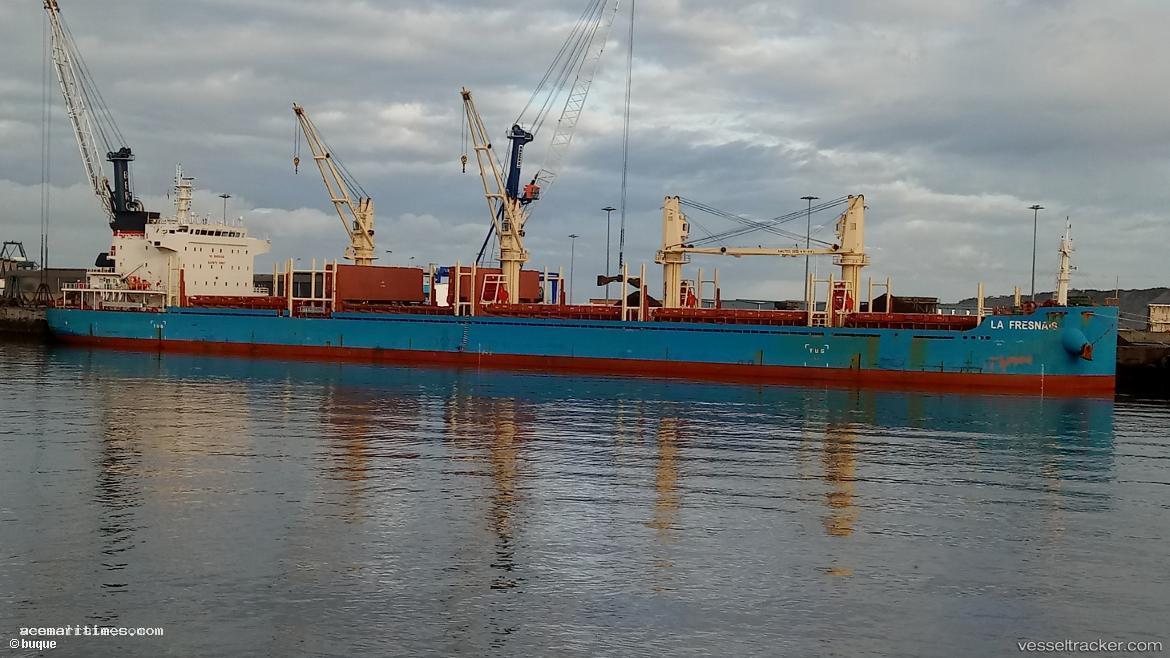 African-Woodstar - Bulk Carrier vessel registered in Bahamas