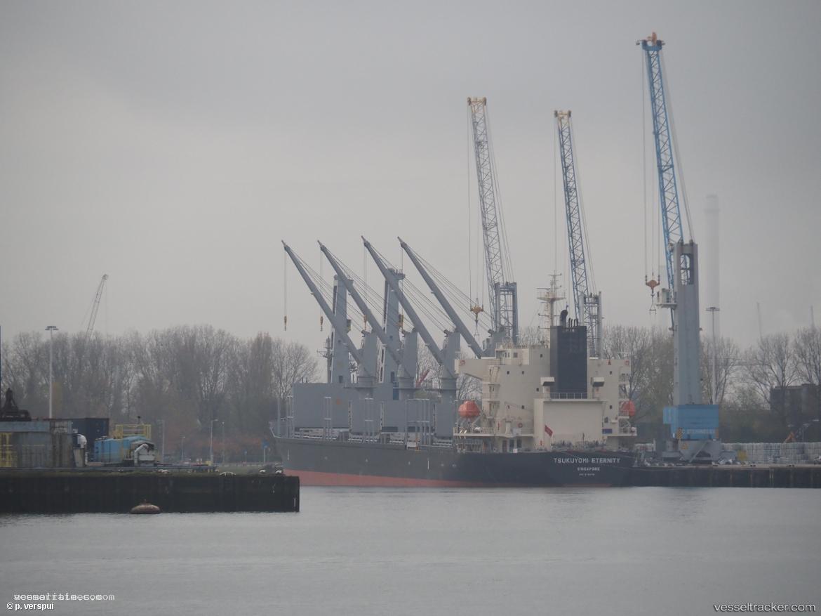 Tsukuyomi-Eternity - Bulk Carrier vessel registered in Singapore