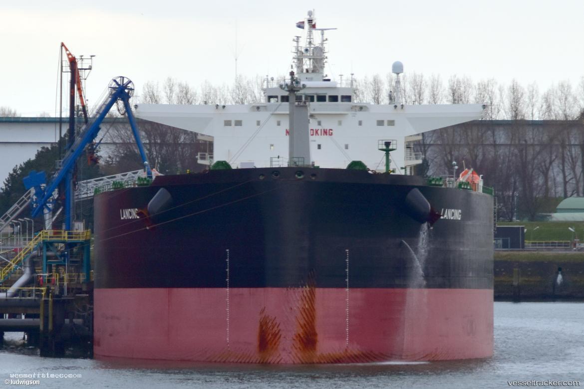 Lancing - Crude Oil Tanker vessel registered in Bahamas