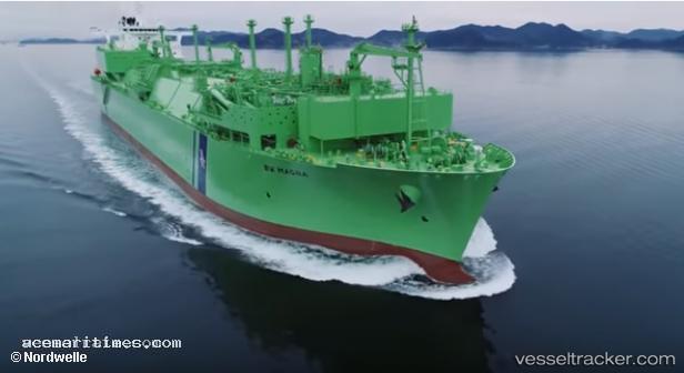 Bw-Magna - Fsru Tanker vessel registered in Singapore