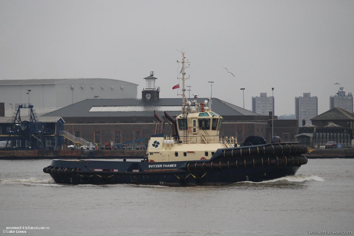 Svitzer-Thames - Tug vessel registered in United Kingdom