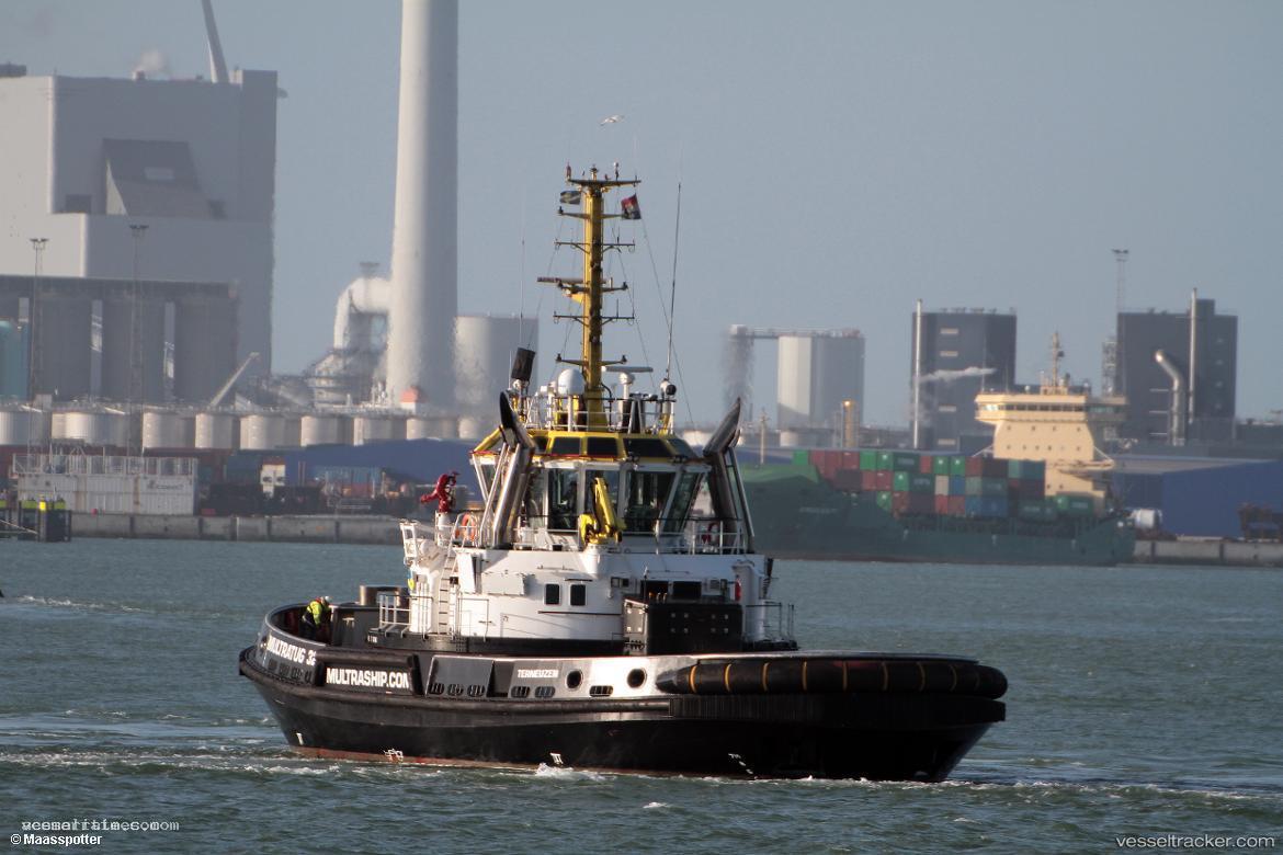 Multratug-32 - Tug vessel registered in Netherlands