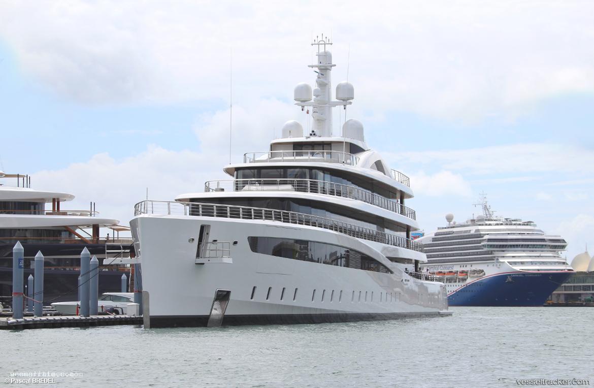 Defy - Yacht