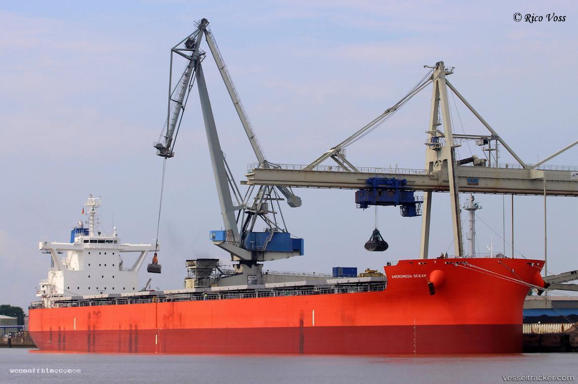 Hampton-Ocean - Bulk Carrier vessel registered in Panama