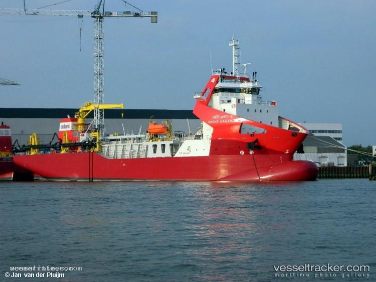 Shanti-Sagar-18 - Hopper Dredger vessel registered in India
