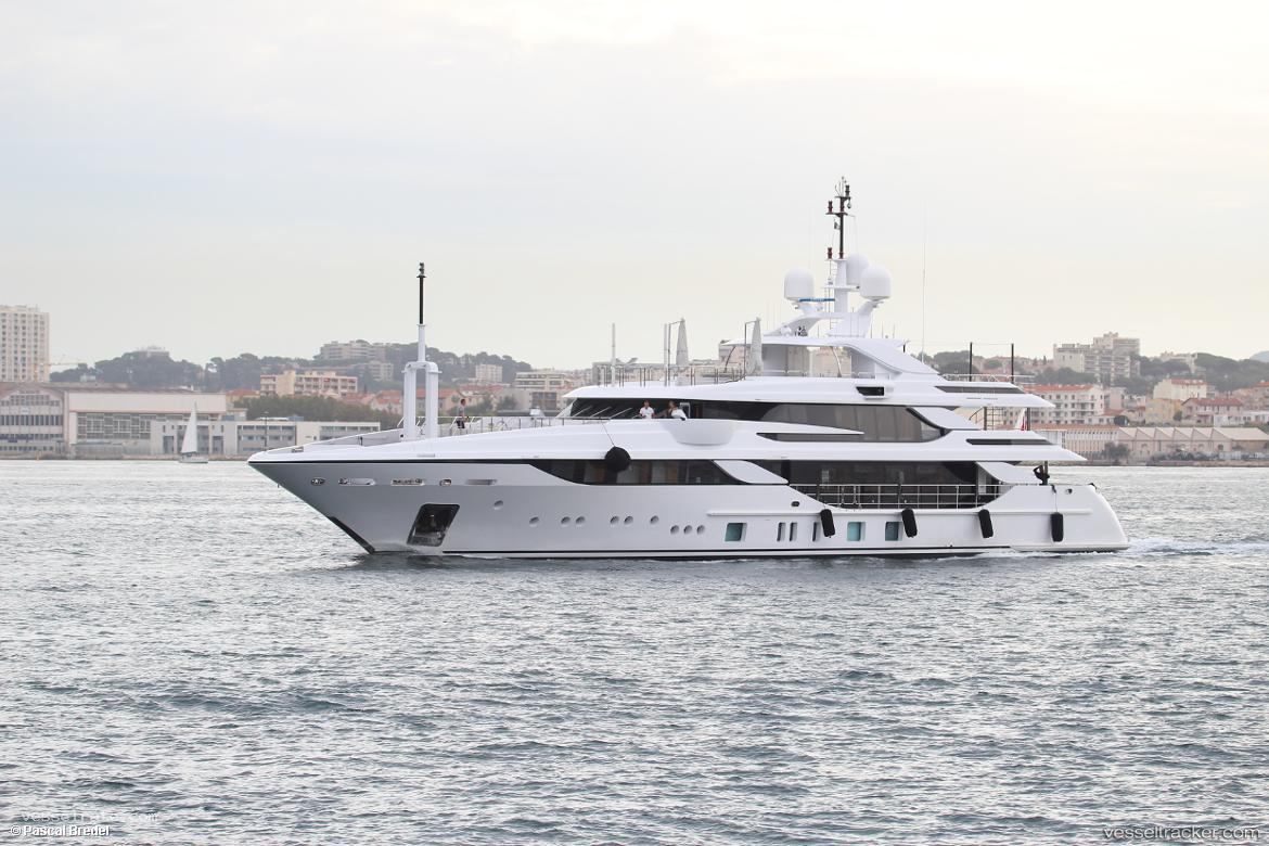 Bombay - Sailing Vessel vessel registered in Malta