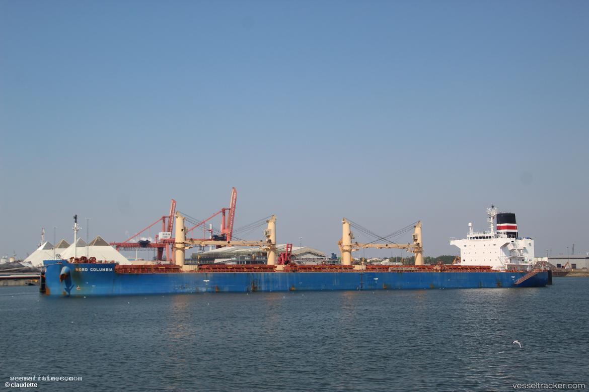 Mh-Columbia - Bulk Carrier vessel registered in Singapore