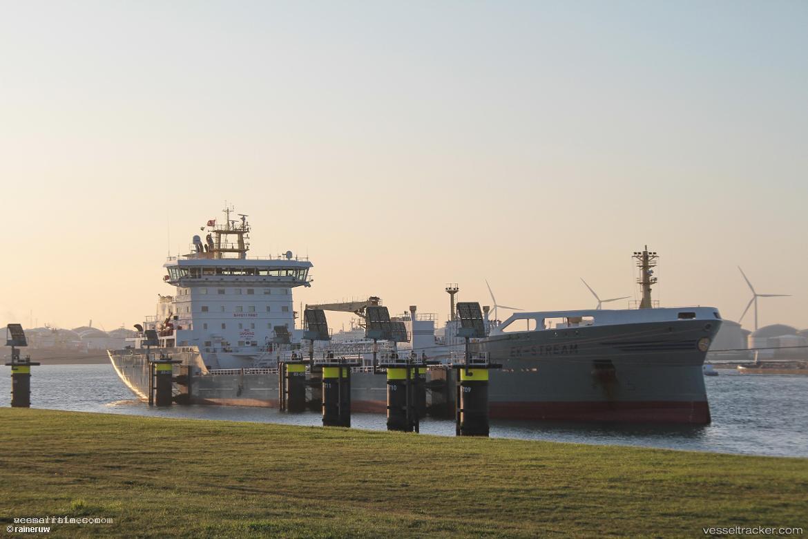 Ek-stream - Chemical Oil Products Tanker vessel registered in Norway
