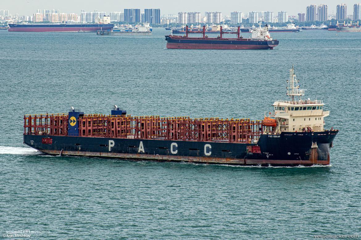Meratus-Samarinda - Container Ship vessel registered in Indonesia