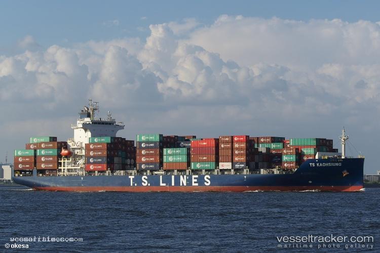 Ts-Kaohsiung - Container Ship vessel registered in Marshall Islands