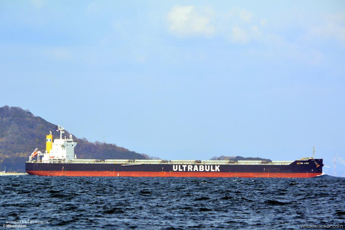 Ultra-Lynx - Bulk Carrier vessel registered in Singapore