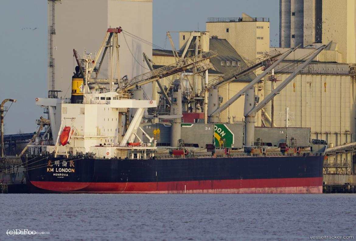 Km-London - Bulk Carrier vessel registered in Liberia