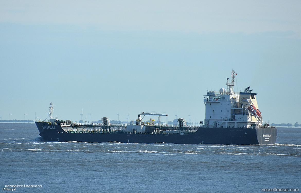 Baustella - Bitumen Tanker vessel registered in Hong Kong