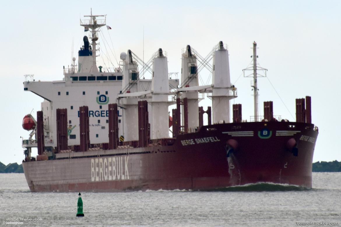 Berge-Snaefell - Bulk Carrier vessel registered in United Kingdom