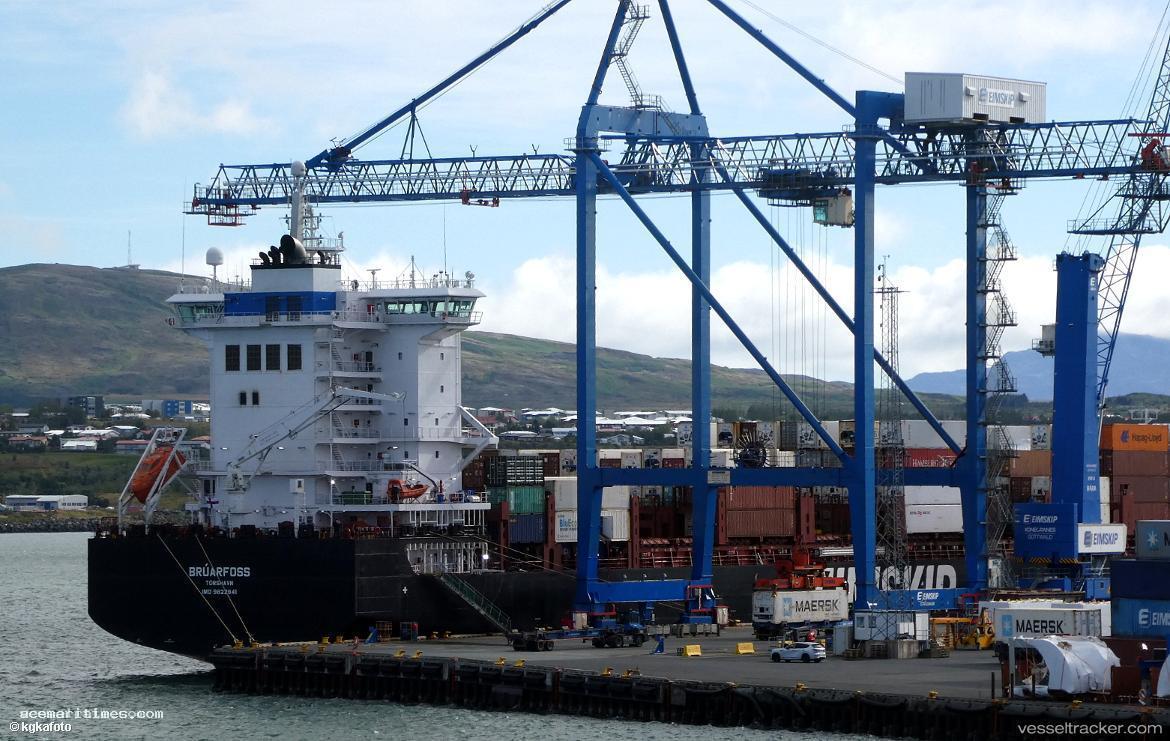 Bruarfoss - Container Ship vessel registered in Faeroe Islands