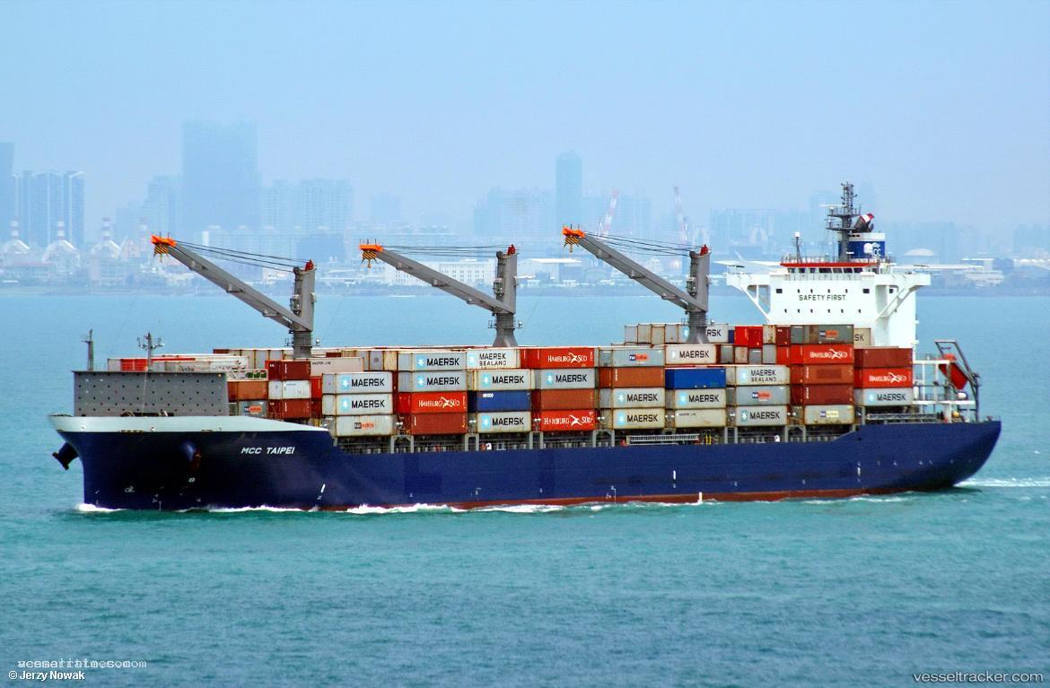 Mcc-Taipei - Container Ship vessel registered in Panama