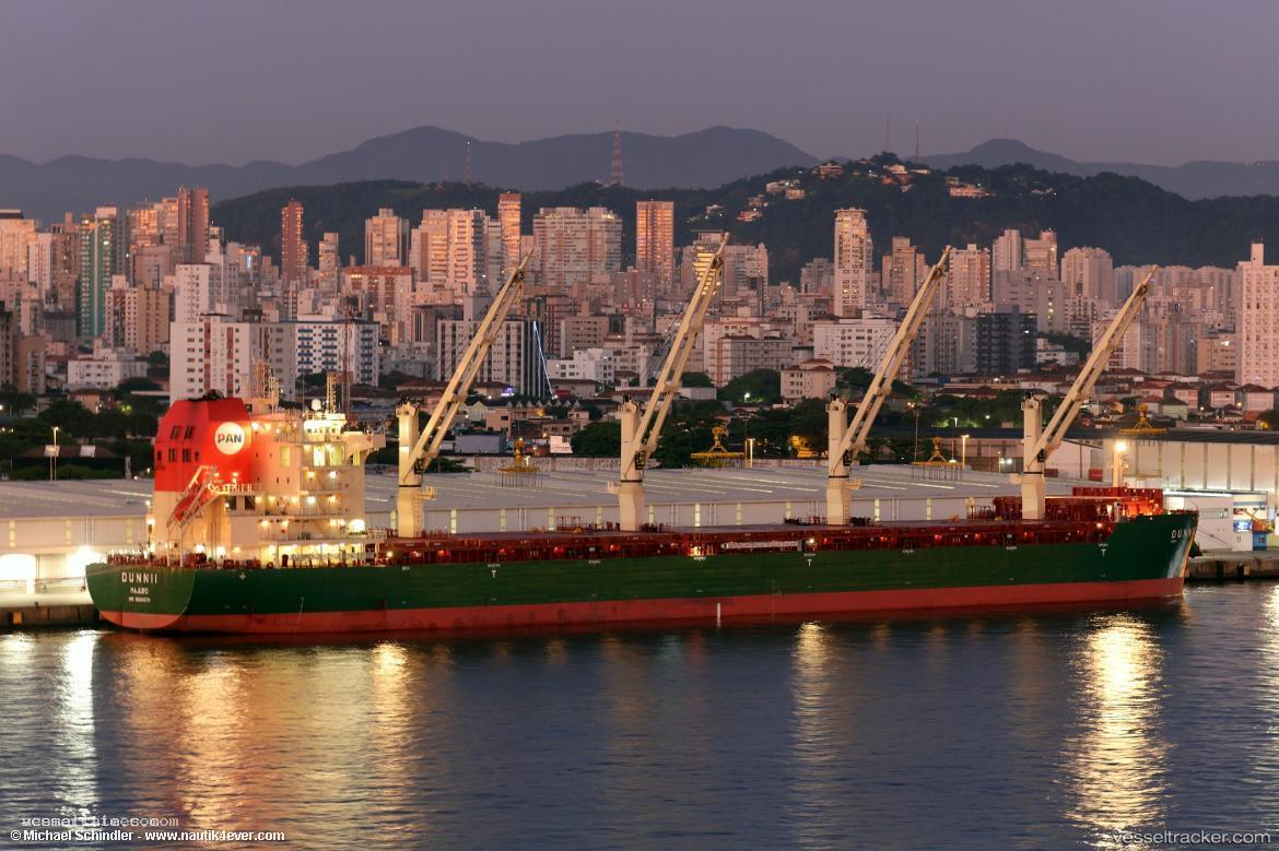 Dunnii - General Cargo Ship vessel registered in Marshall Islands