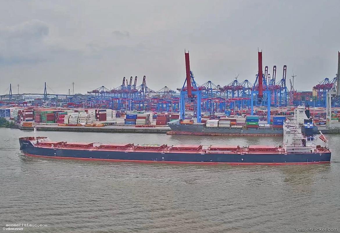 Star-Atlas - Bulk Carrier vessel registered in Bahamas