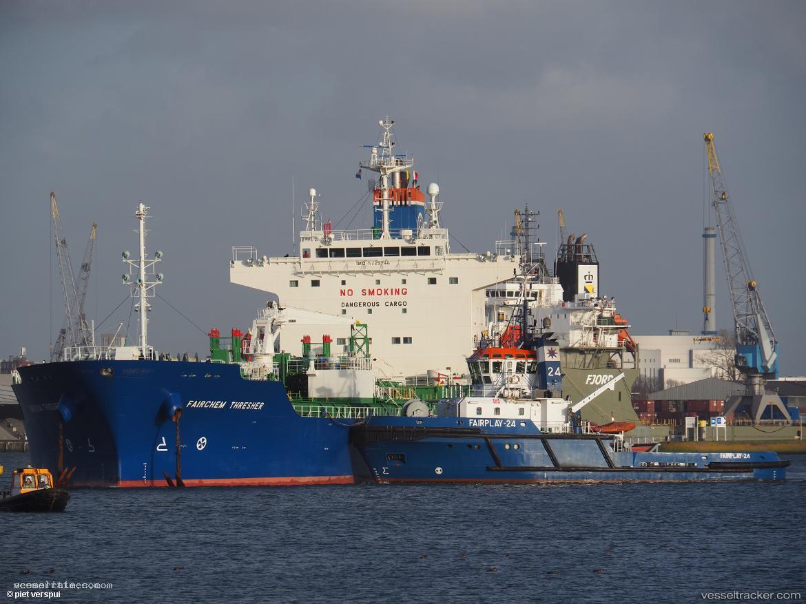 Ginga-Thresher - Chemical Oil Products Tanker vessel registered in Marshall Islands