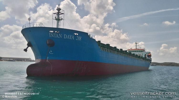 Intan-Daya-288 - General Cargo Ship vessel registered in Indonesia