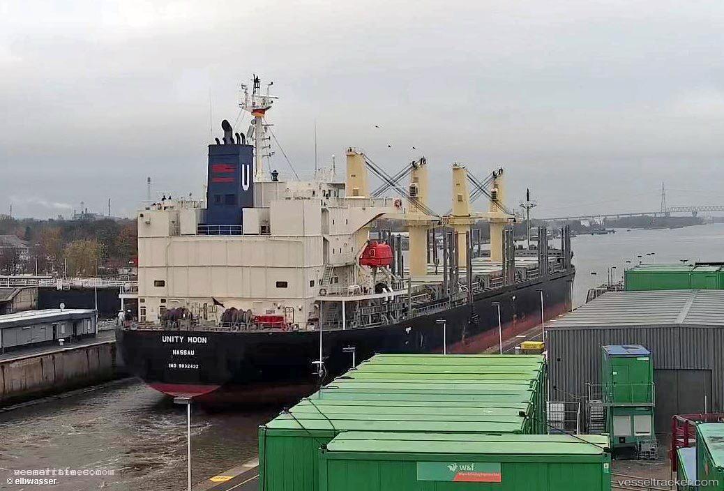 Unity-Moon - Bulk Carrier vessel registered in Bahamas
