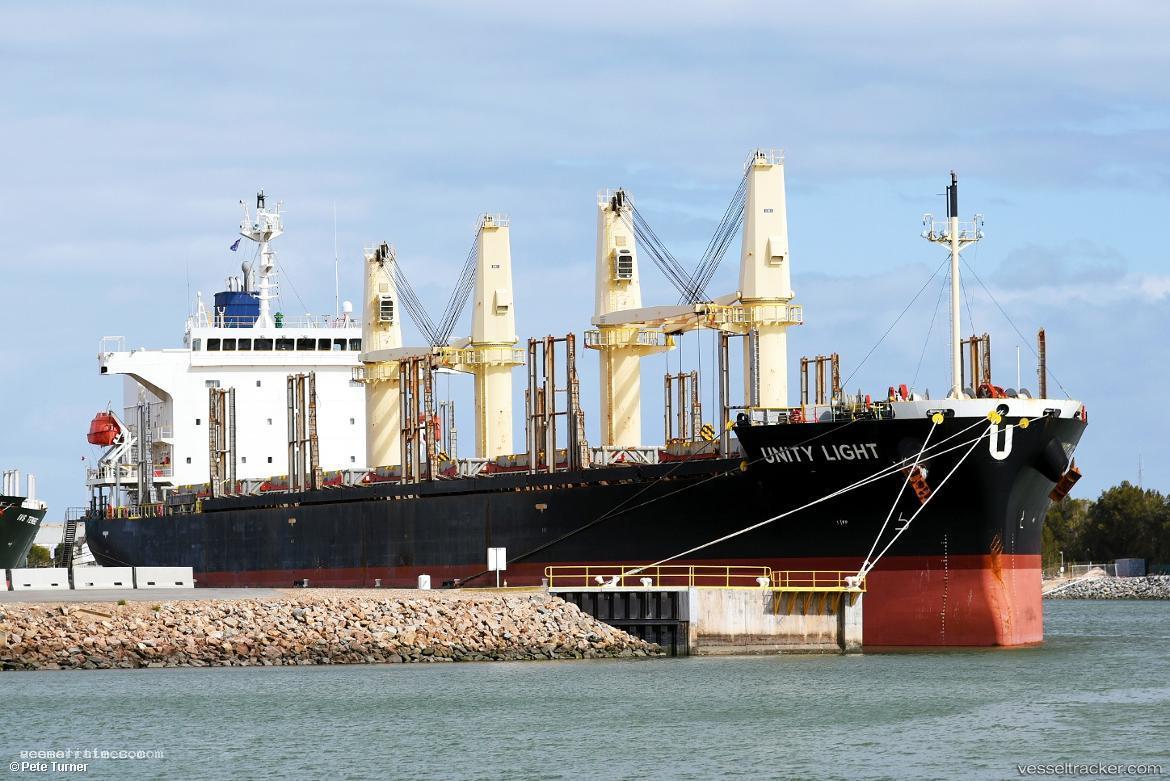 Unity-Light - Bulk Carrier vessel registered in Bahamas