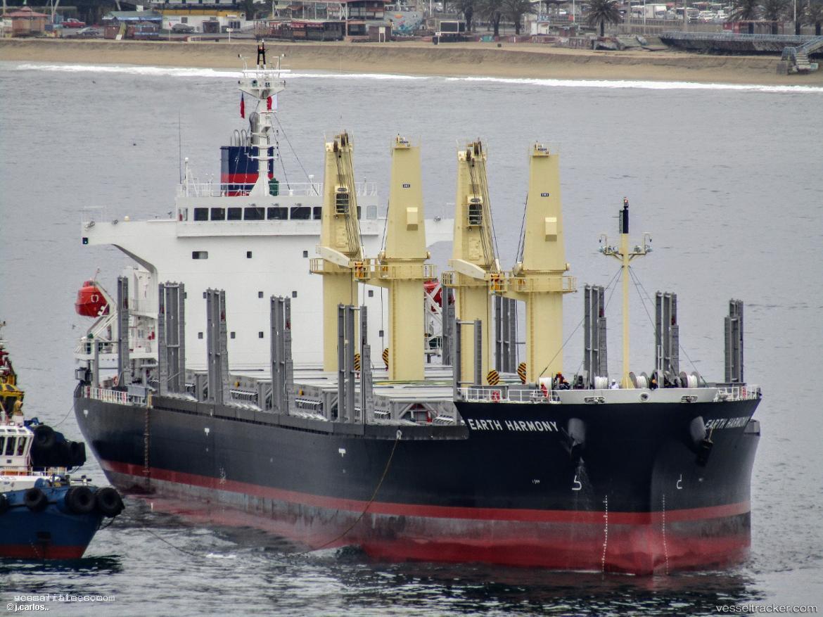 Earth-Harmony - Bulk Carrier vessel registered in Panama
