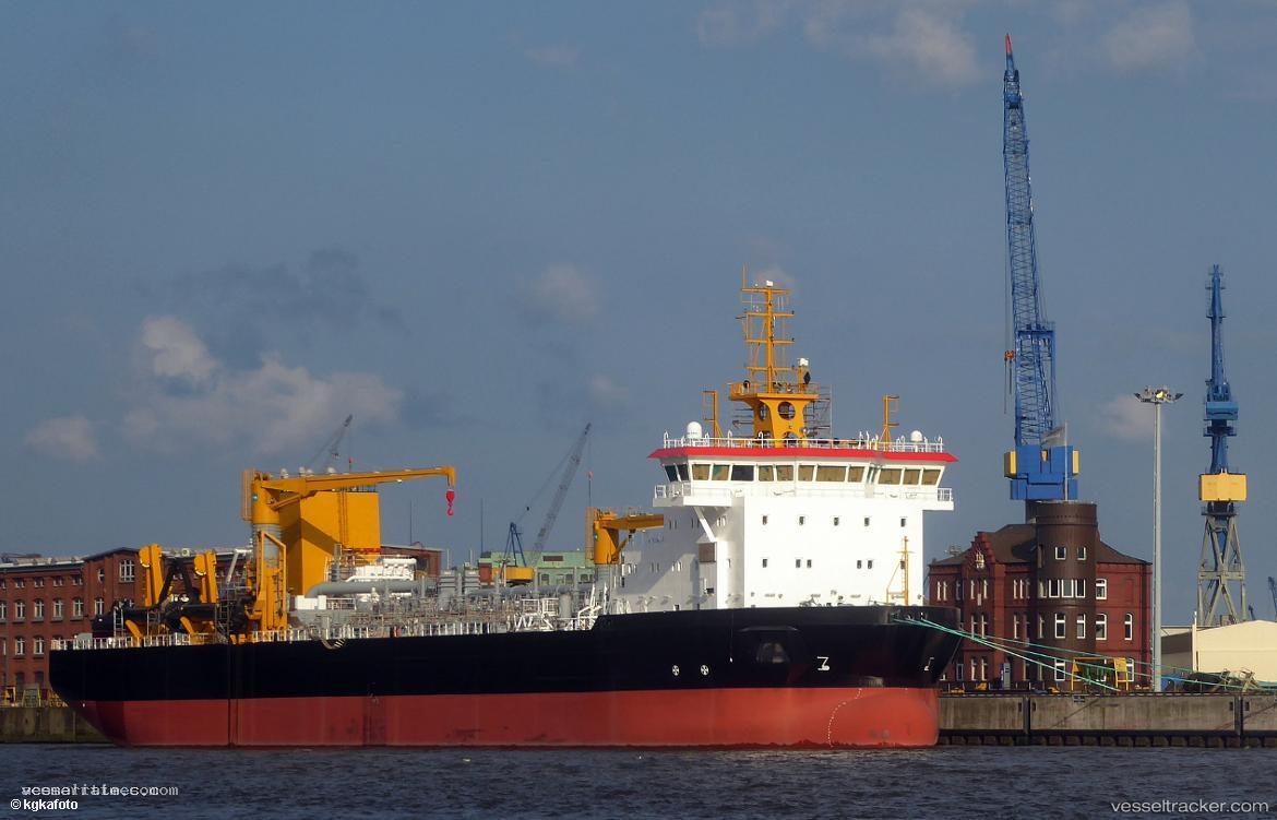 Osteriff - Hopper Dredger vessel registered in Germany