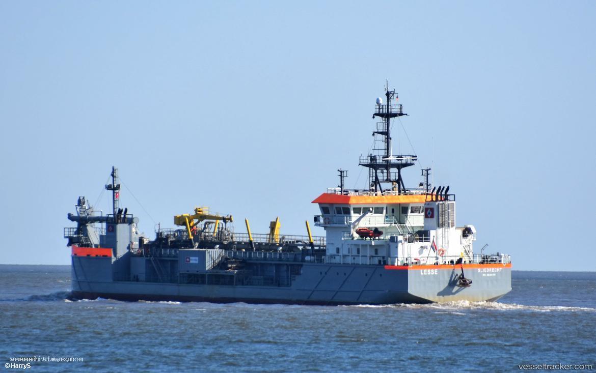 Lesse - Hopper Dredger vessel registered in Netherlands