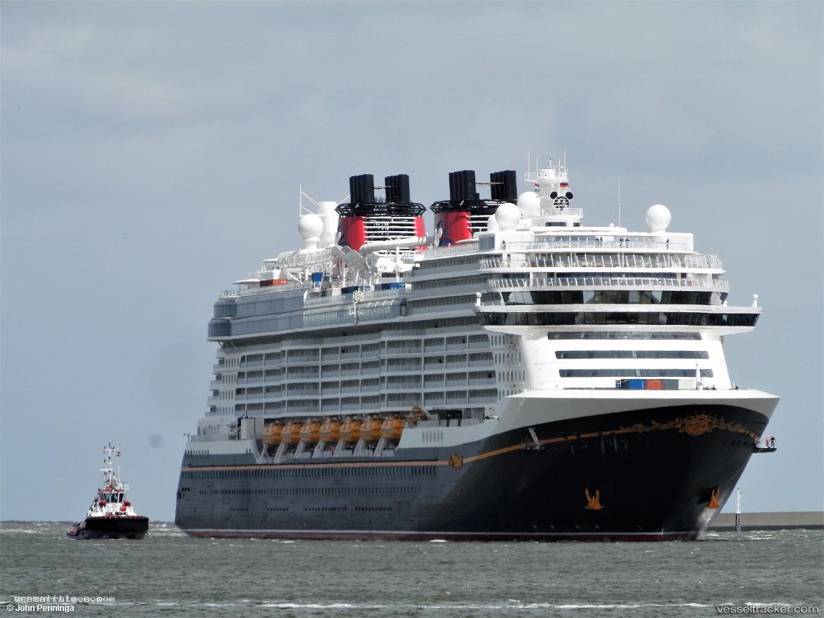 Disney-Wish - Cruise Ship vessel registered in Bahamas