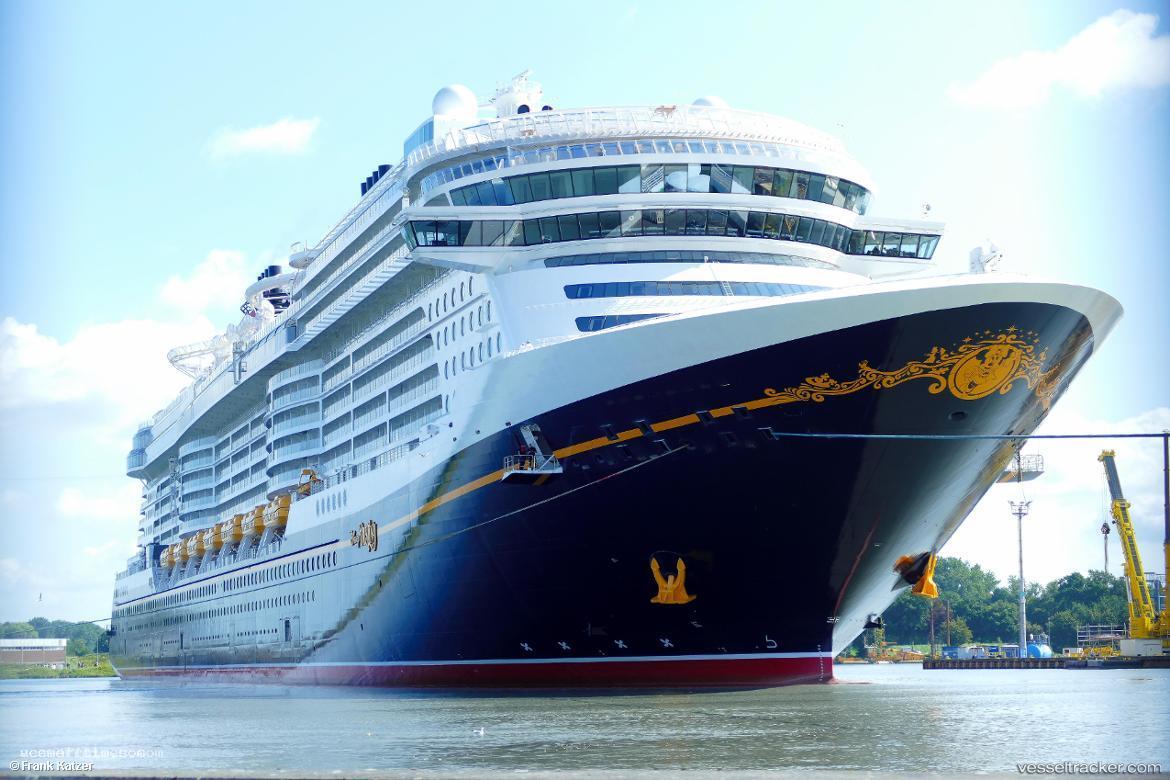 Disney-Destiny - Cruise Ship vessel registered in Bahamas